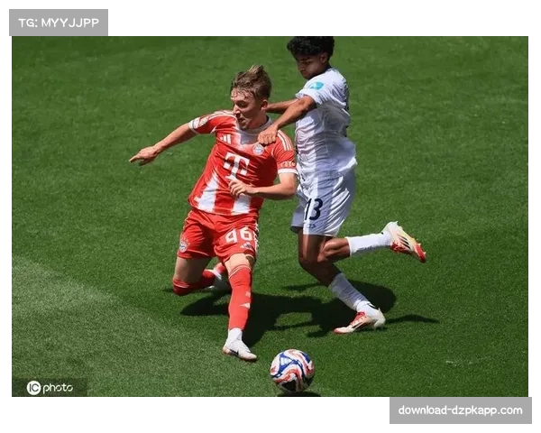 拜仁慕尼黑3比1逆转葡萄牙体育 17岁小将卡尔连续三场破门